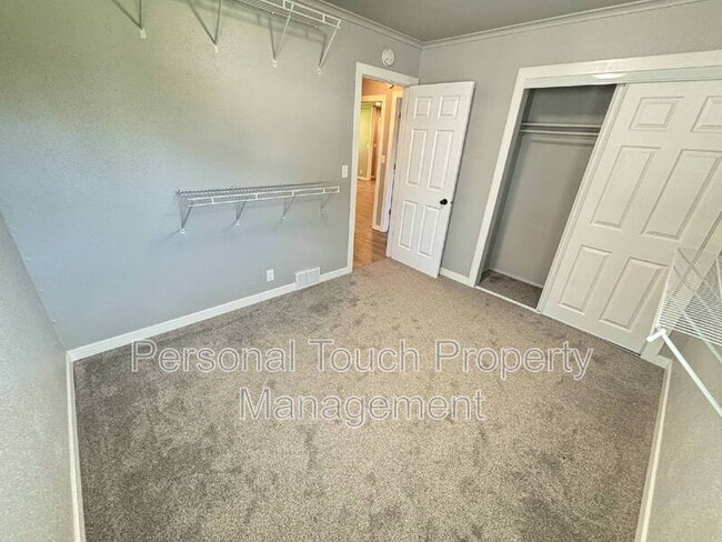 Building Photo - 1541 10th St S