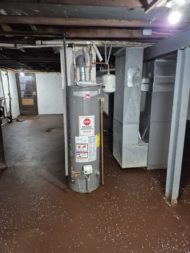 Building Photo - 8835 Murvale Dr