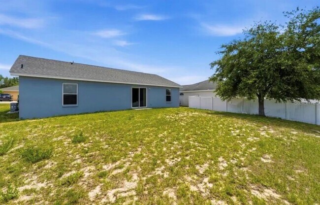 Building Photo - 202 Highland Meadows Pl