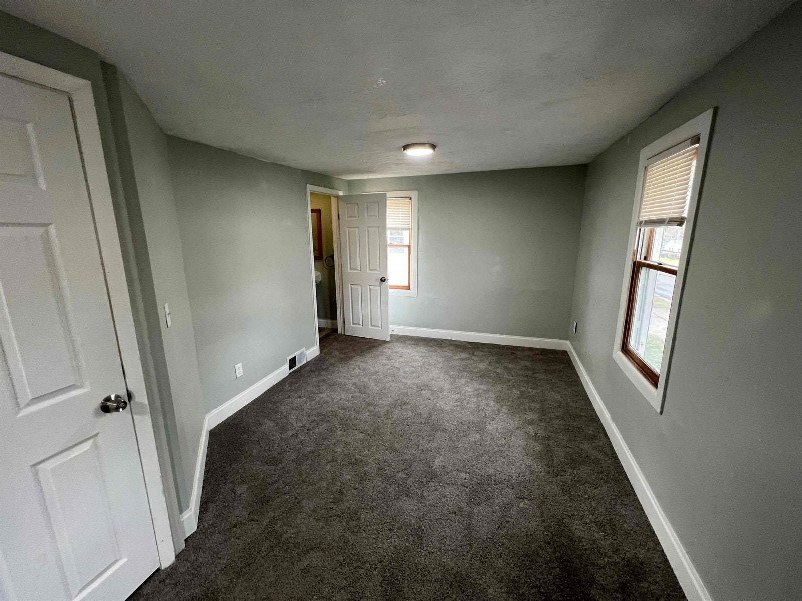 Building Photo - 960 Lawton St