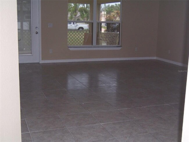 Building Photo - 2317 Nuremberg Blvd