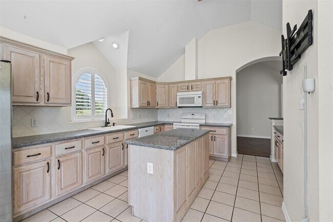 Building Photo - 122 Catfish Cove