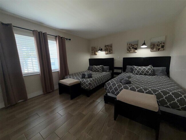 Building Photo - 4807 S Texas Ave