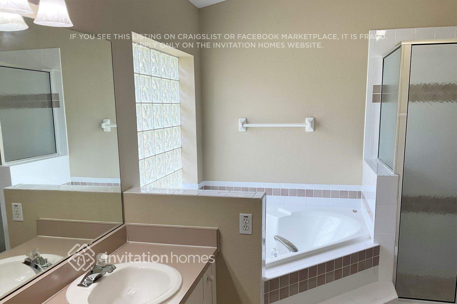 Building Photo - 1670 S High St