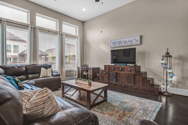Building Photo - 2603 Hailes Ct