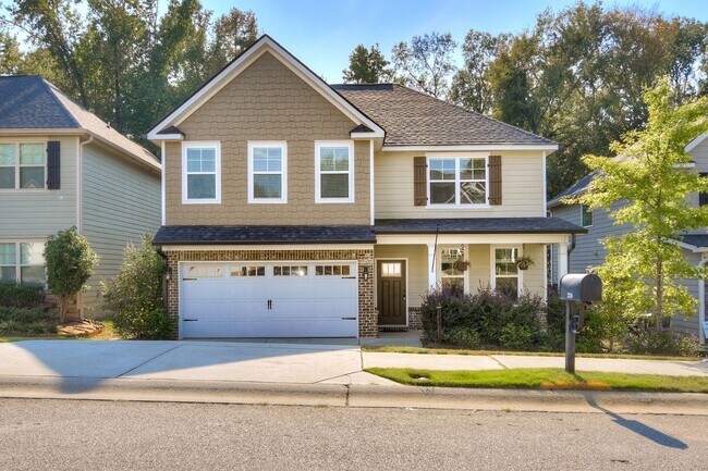 Building Photo - Updated Home in Heart of Evans