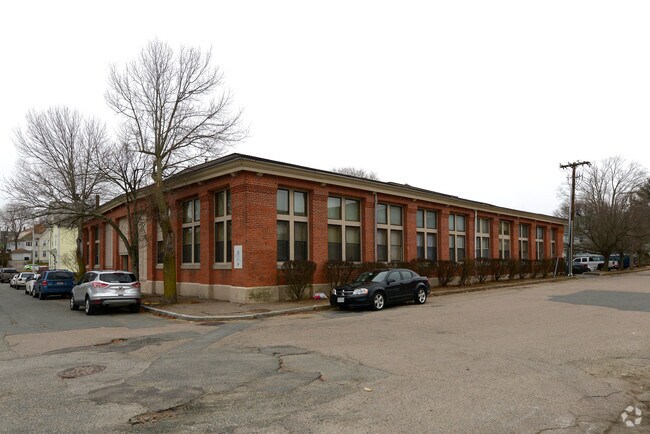 Building Photo - ReNew Taunton on Chandler