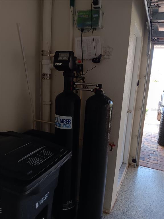 Building Photo - 200 Brightwater Dr