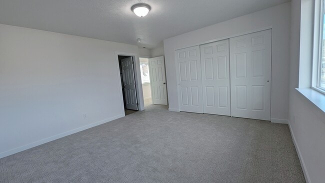 Building Photo - 4307 N Torrez Ln