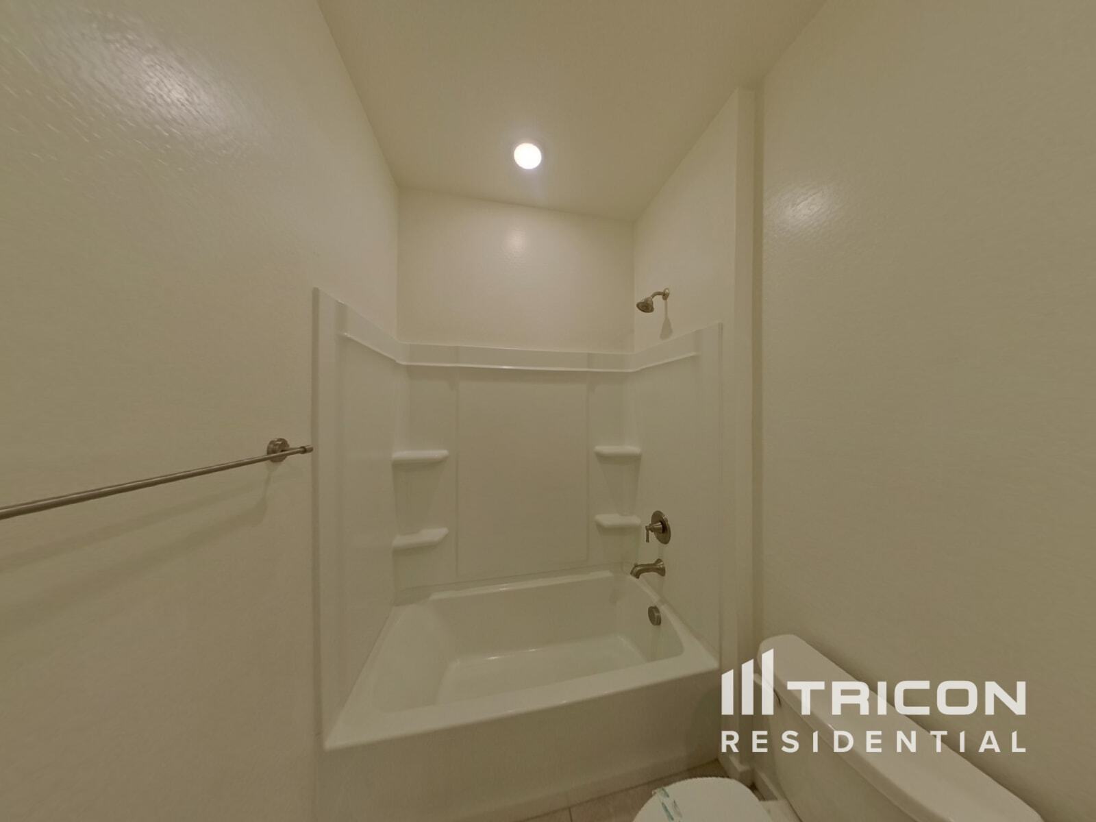Building Photo - 40381 W Hillman Dr