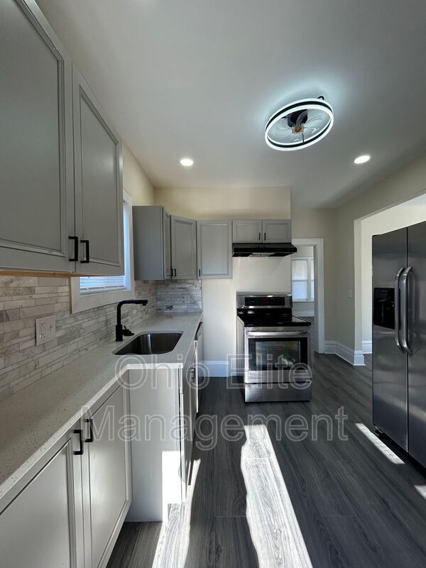 Building Photo - 1179 Atcheson St