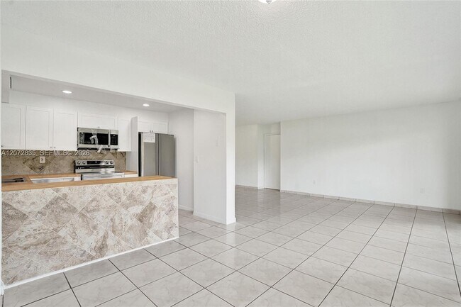 Building Photo - 5700 SW 127th Ave