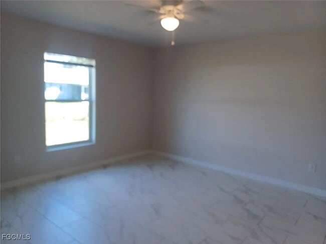 Building Photo - 1109 SE 5th Ct