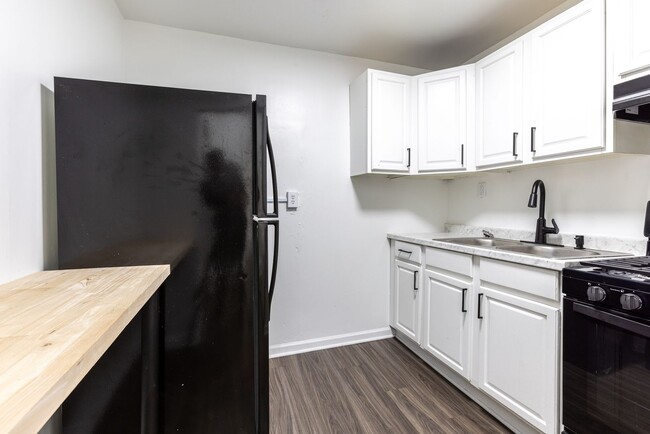 Building Photo - 974 Manton Way