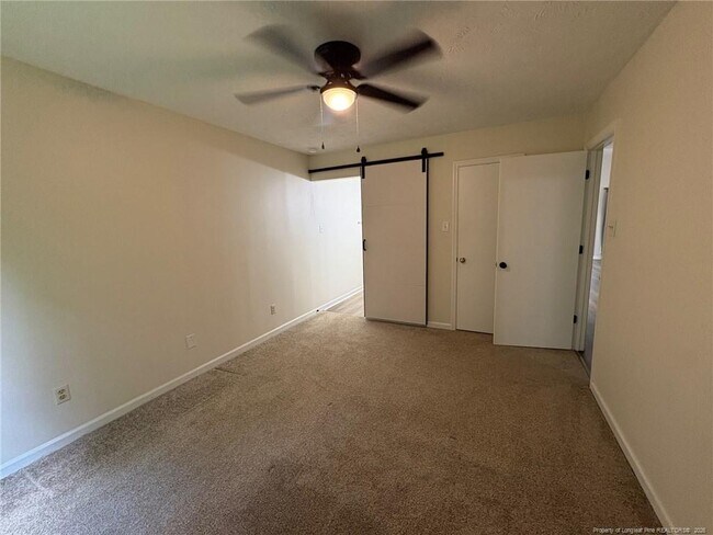 Building Photo - 491 Oates Dr