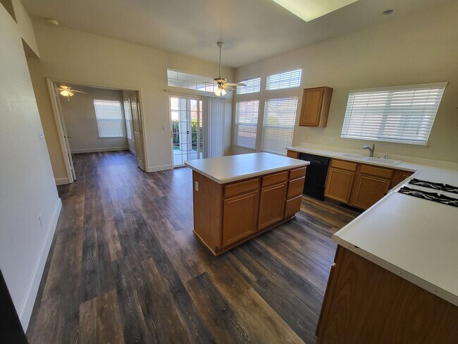 Building Photo - 1240 Shadowridge Dr