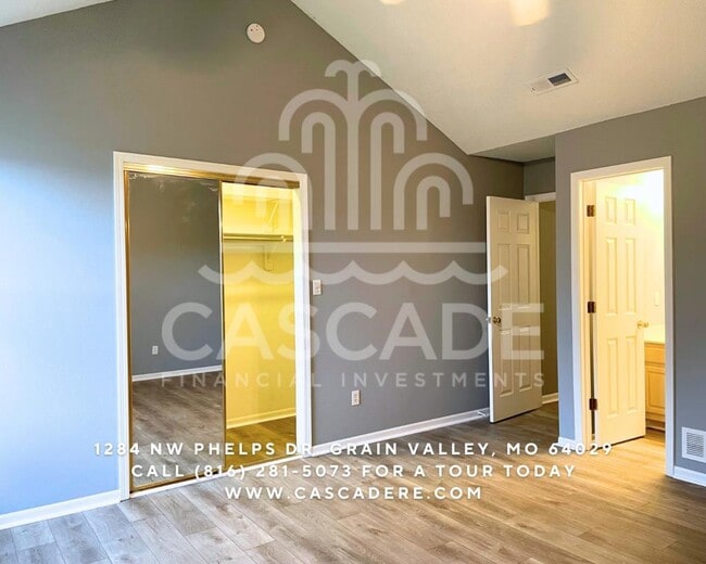 Building Photo - 1286 NW Phelps Dr