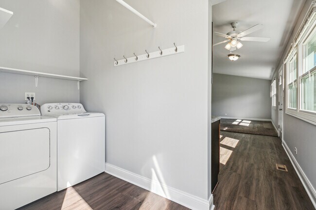 Building Photo - 19338 Beechnut Dr