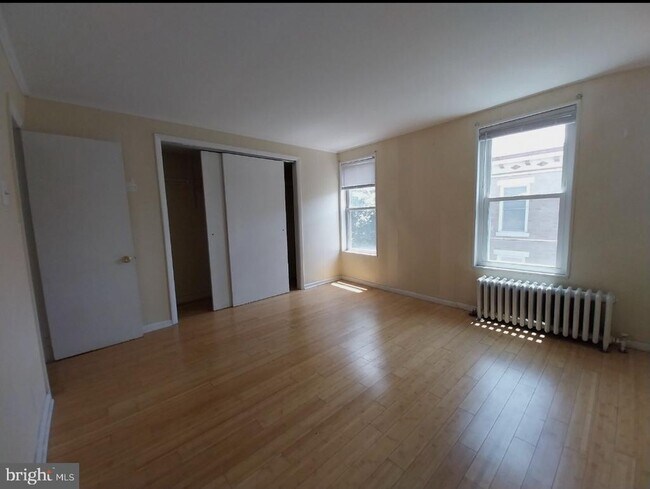 Building Photo - 819 Kimball St