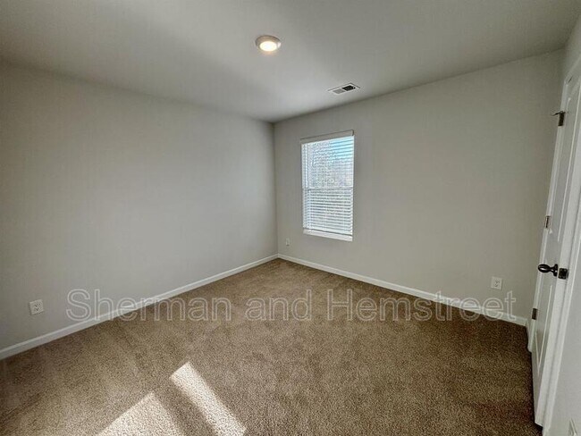 Building Photo - 248 Expedition Dr