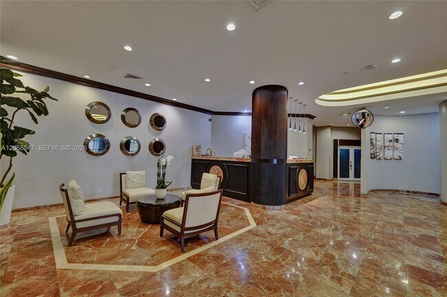 Building Photo - 3610 Yacht Club Dr