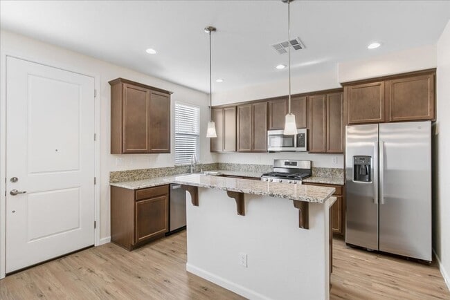 Building Photo - 2212 Water Cyn Dr
