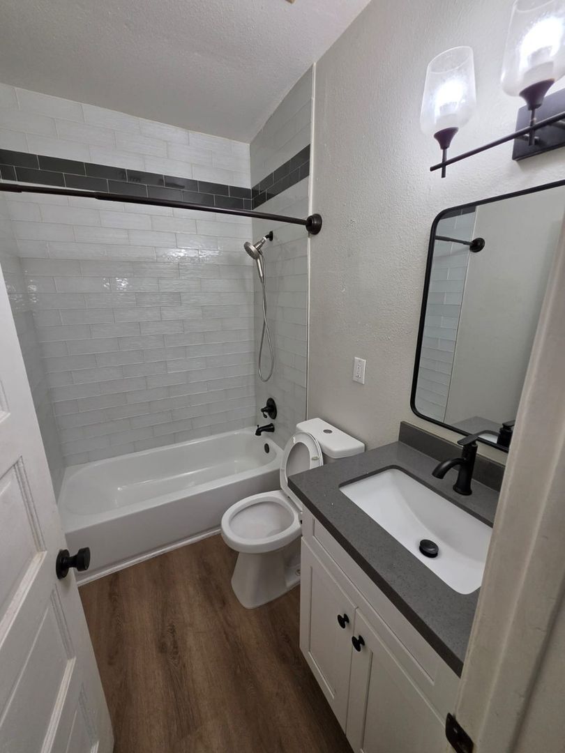 Building Photo - 2181 W 29th St