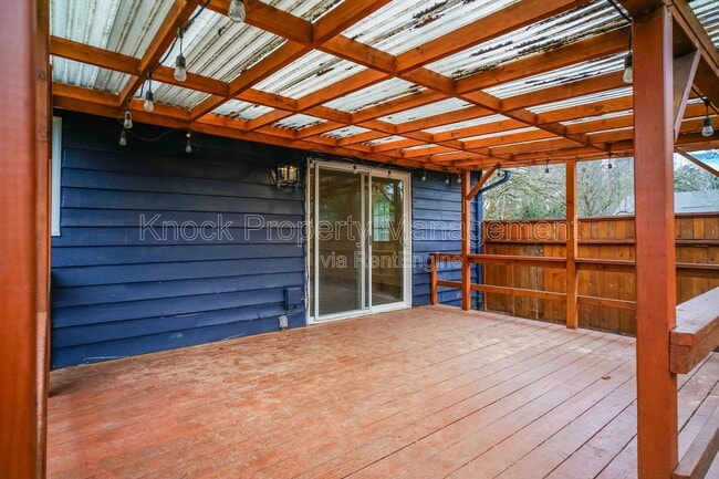 Building Photo - 4906 SE 108th Ave