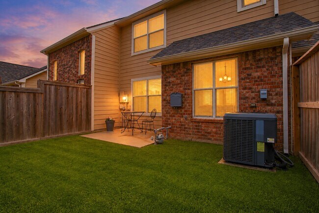 Building Photo - 1618 Grable Cove Ln