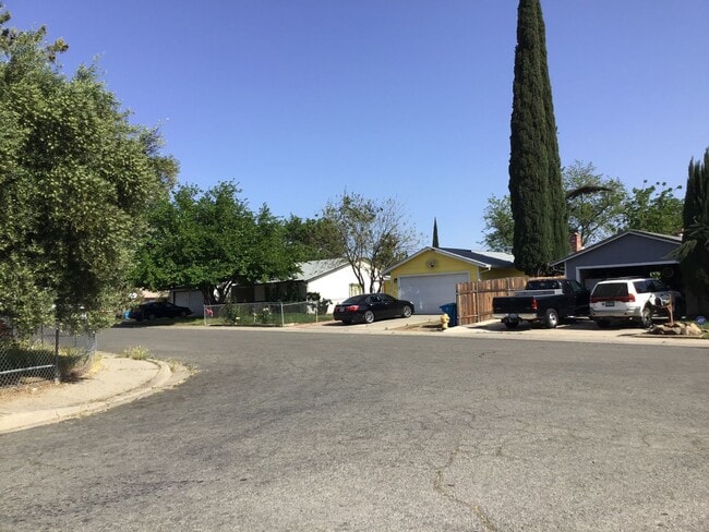 Building Photo - 5274 Acacia Way