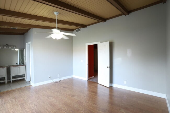 Building Photo - 1715 Woodbridge Lakes Cir