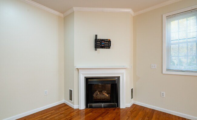 Building Photo - 1 Munson Dr