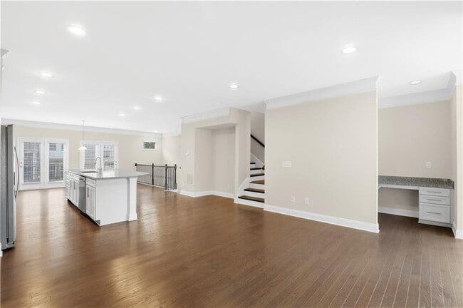 Building Photo - 1940 Discovery Park Ln