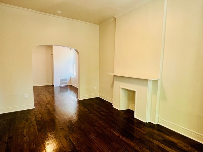 Building Photo - 2234 W Cullerton St