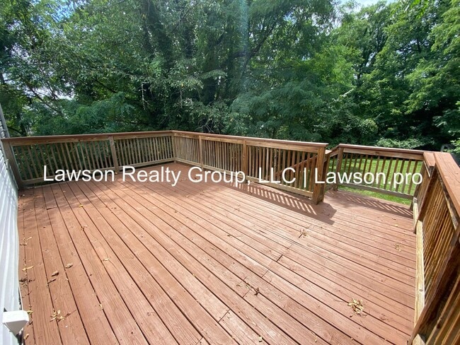 Building Photo - Two Bedroom Home In Salem with Spacious Ya...