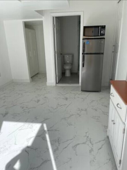 Building Photo - 9149 SW 157th Ct