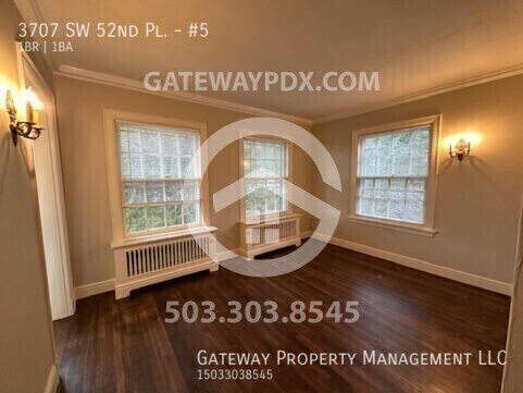 Building Photo - 3707 SW 52nd Pl