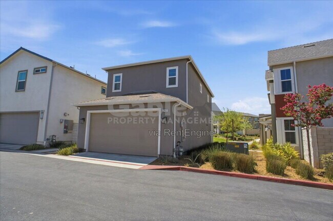 Building Photo - 27477 Boulderview Way
