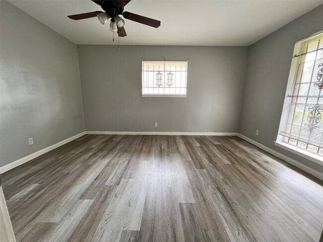 Building Photo - 10859 Fairland Dr