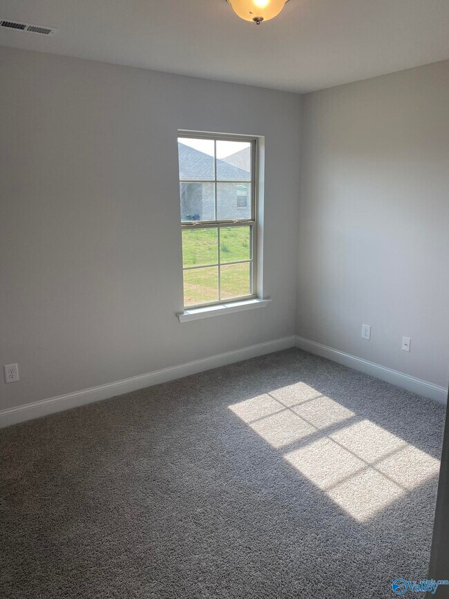 Building Photo - 109 Sorrelweed Dr