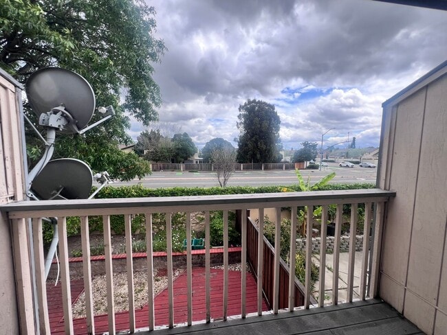 Building Photo - Two Story 3 Bed/Bath Single Family Home In Milpitas, Ca. For Rent!!! $500 OFF FRIST MONTHS RENT!