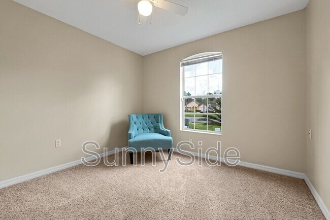 Building Photo - 441 Robin Rd