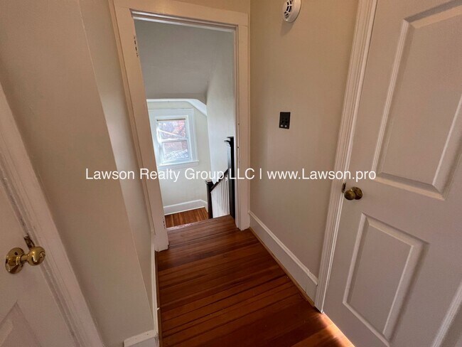 Building Photo - 1625 Westover Ave SW