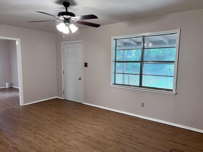 Building Photo - 389 Co Rd 4120