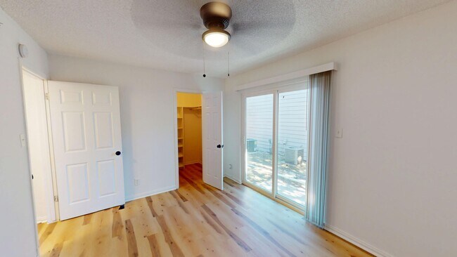 Building Photo - Central Austin One Bedroom Gem – Walk to Central Market!