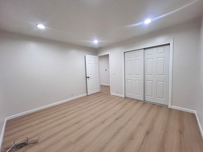 Building Photo - 1340 Homestead Rd