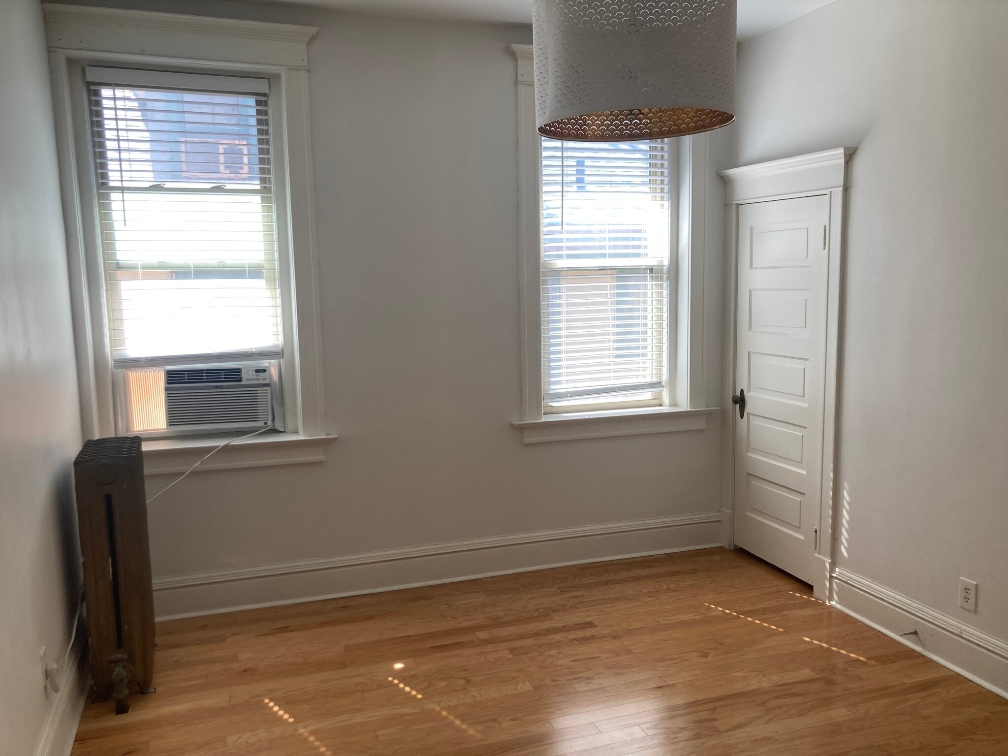 Building Photo - 3784 Washington St