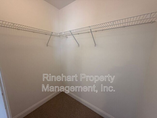 Building Photo - 1668 Flintwood Dr