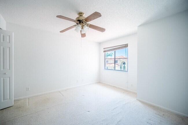 Building Photo - 7261 Nautica Way