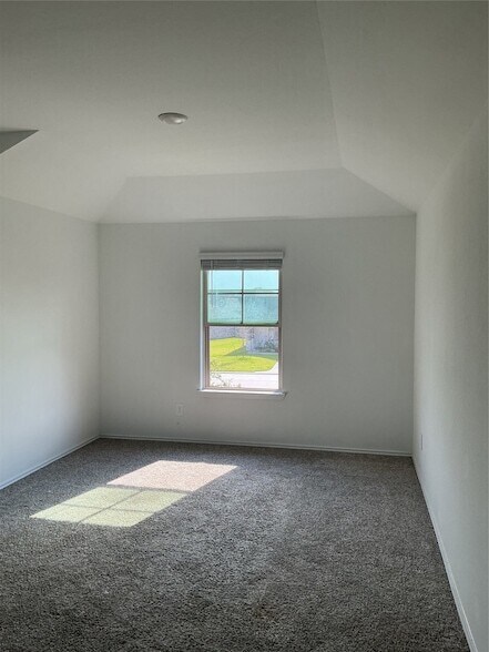Building Photo - 16957 Rich Pines Dr